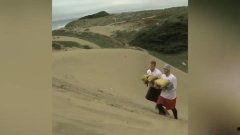 最新沙漠爆料新闻视频,揭秘最新沙漠爆料视频背后的震撼景象